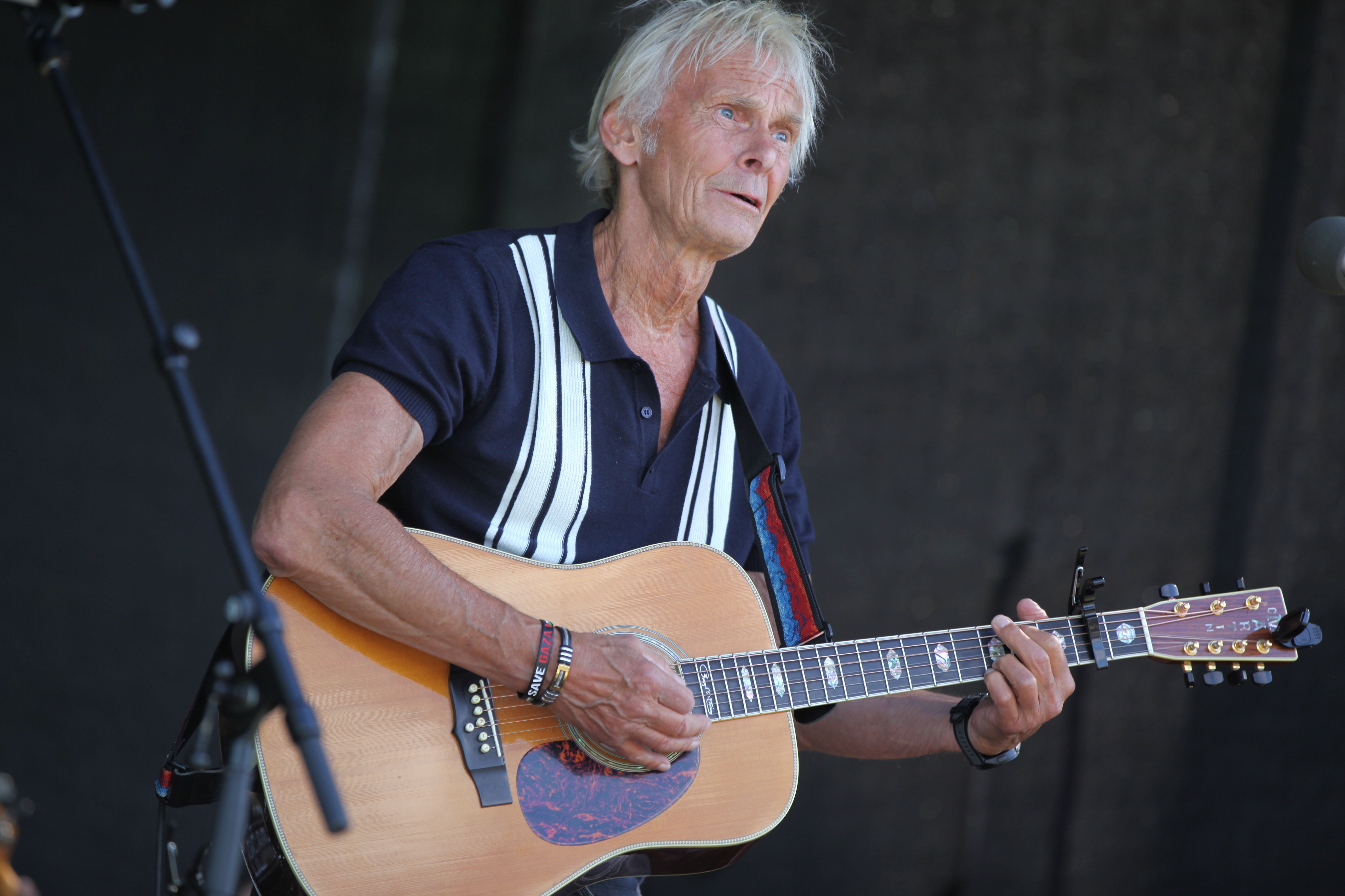 ENERGISK VETERAN: Trond Ingebretsen i Bjølsen Valsemølle holder koken så det holder. 77 år er ingen alder. Det fikk vi et nytt bevis på under årets utgave av Lindeberg kulturfestival.