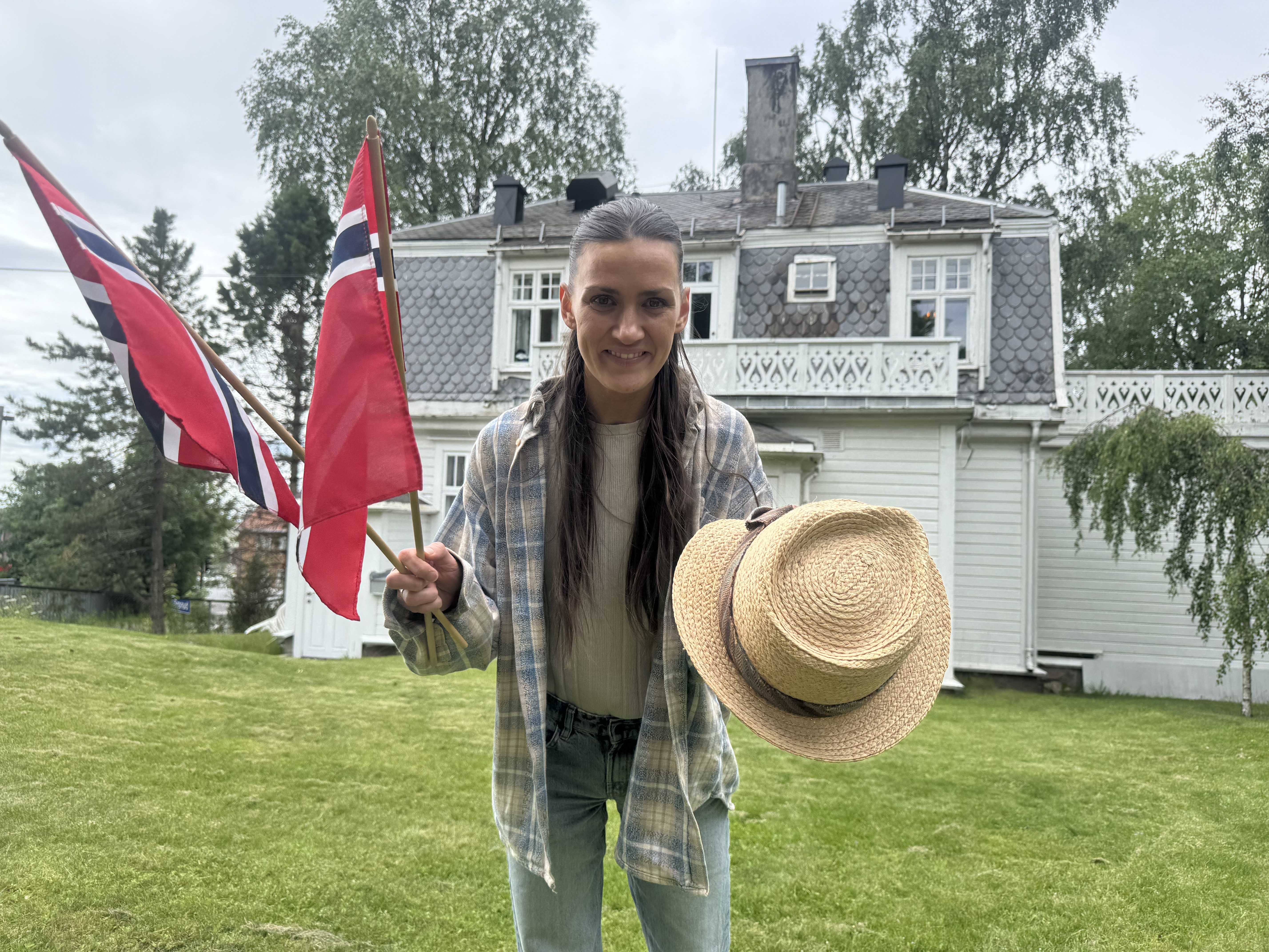 GÅR I SOMMERDVALE: Vannposten tar ferie, og sommeravisa står klar på startstreken. God sommer – og heia Norge!