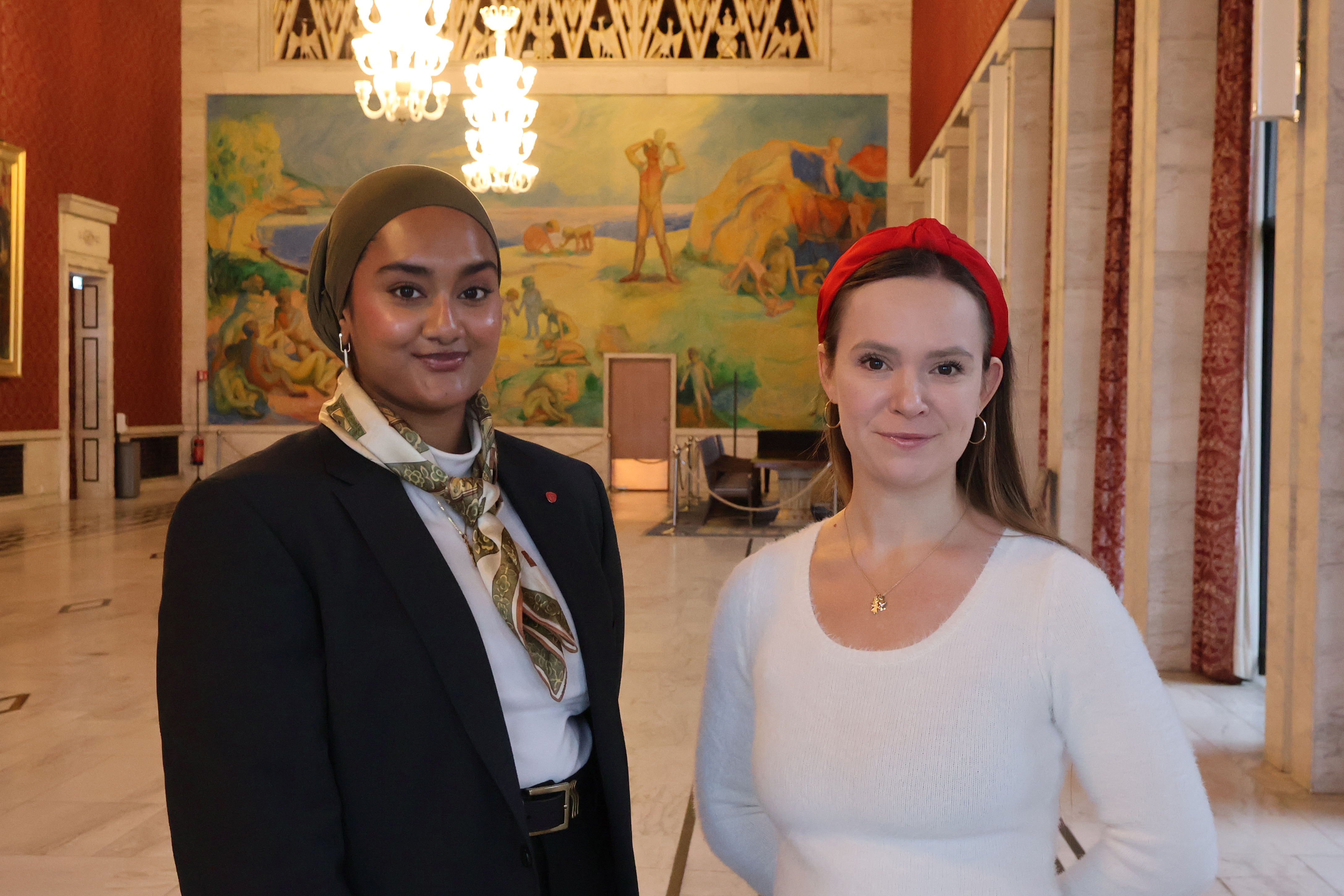 HÅPEFULLE: Tamina Sheriffdeen Rauf og Mari Morken håper å få tillit høyt på lista til Oslo Arbeiderparti om en måned.